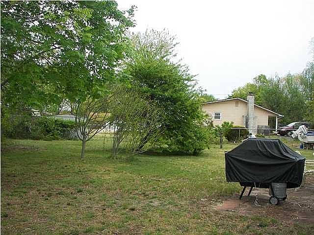 Spacious Backyard