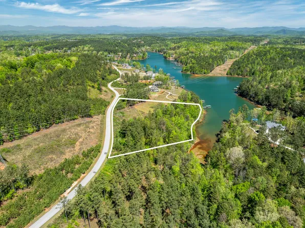120 & 124 Coveside Ln, Six Mile, SC 29682