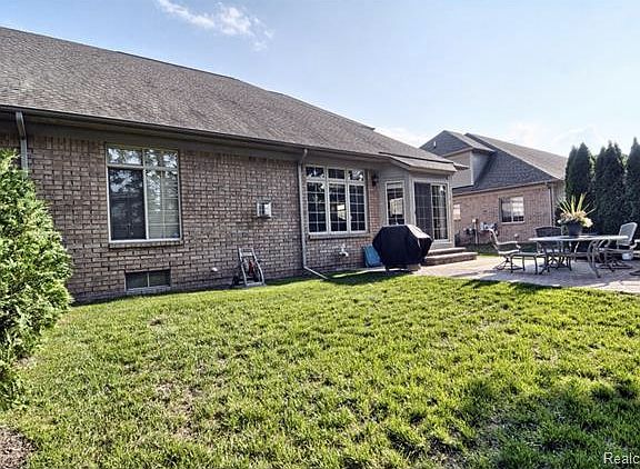 5th image of 2723 Kentwood Dr