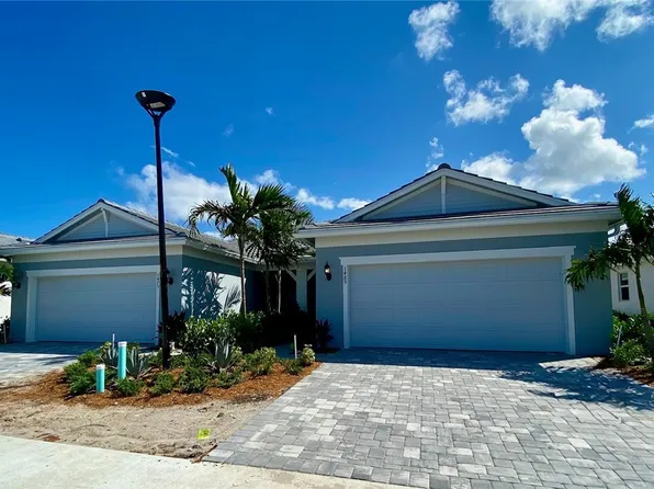 1489 Harper Way Cmn #28, Vero Beach, FL 32960