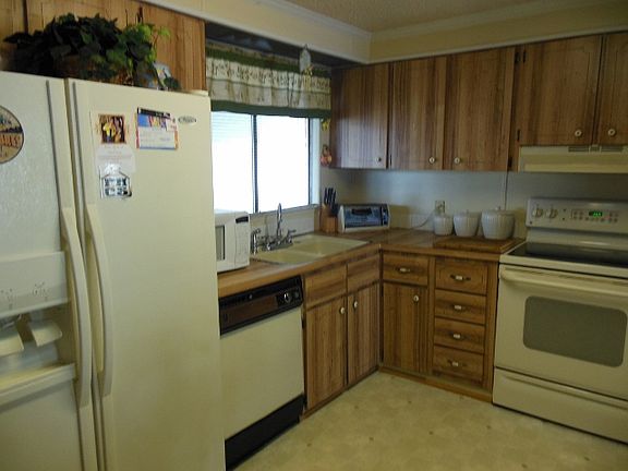 4th image of 8814 Bexhill Blvd