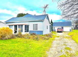 71628 Coon Creek Rd, Armada, MI 48005