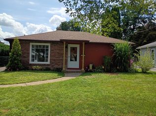 121 Holloway Rd, Rochester, NY 14610