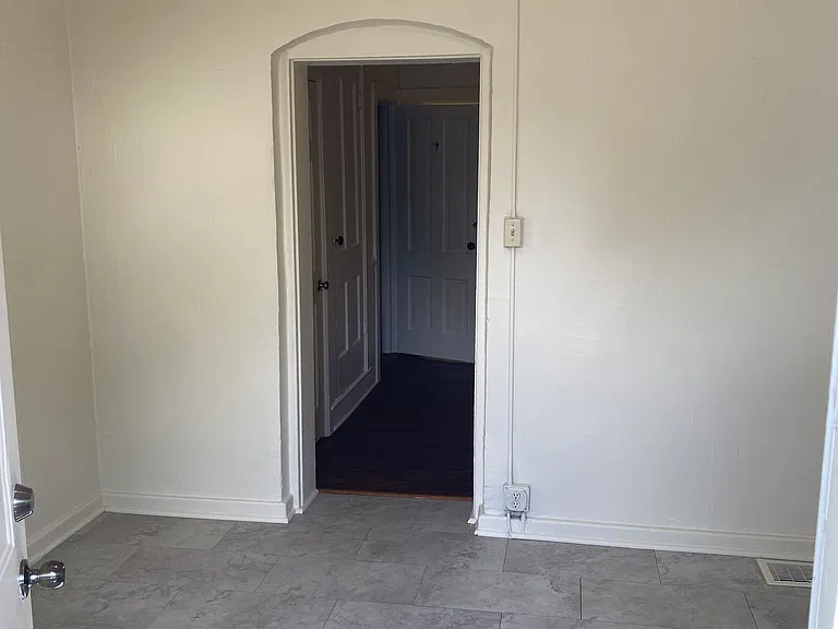 146 W Ellsworth Ave #2 — Photo 5