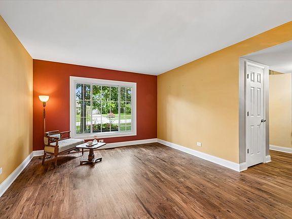 4th image of 705 Northview Ln