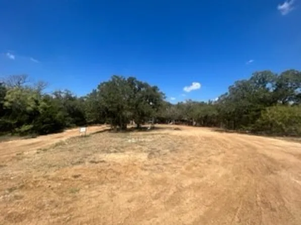 216 Pioneer Dr, Keene, TX 76059