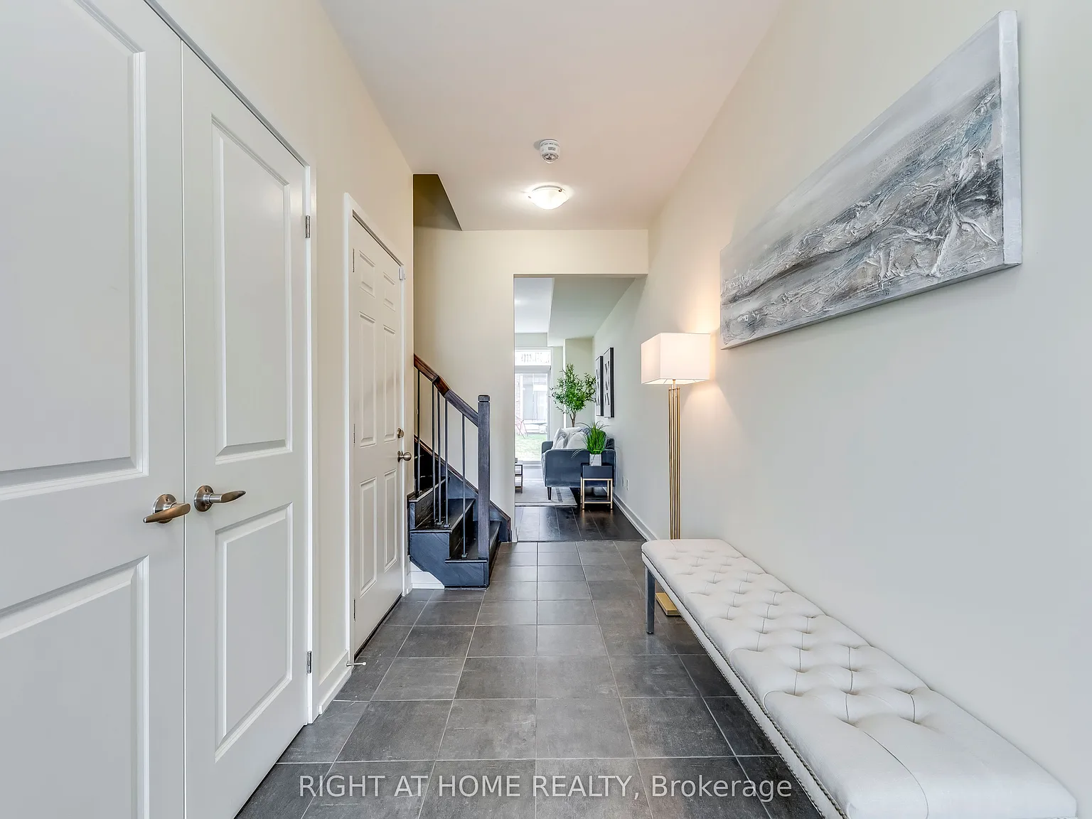 3 bed, $3,800 — Photo 2