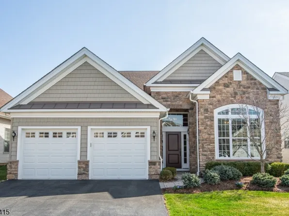 39 Gordon Way, Mount Olive Twp., NJ 07836