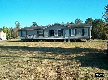 203235X-1.jpg