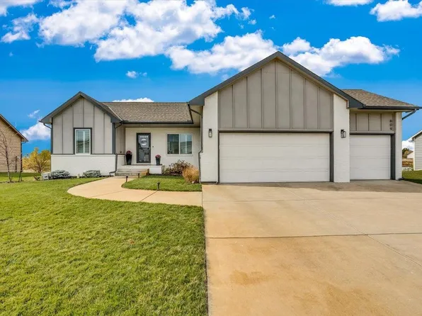 609 S Horseshoe Bend St, Maize, KS 67101