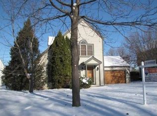 275 Concord Sq, Gurnee, IL 60031