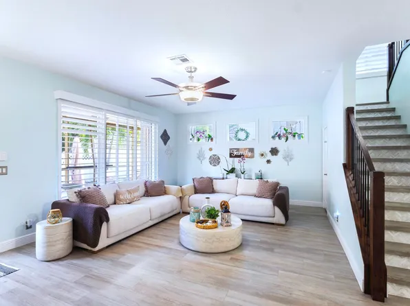 8070 Murano Circle, Palm Beach Gardens, FL 33418