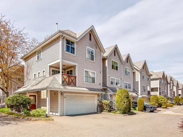 2450 Hawthorne Ave #34, Pt Coquitlam, BC V3C 6B3