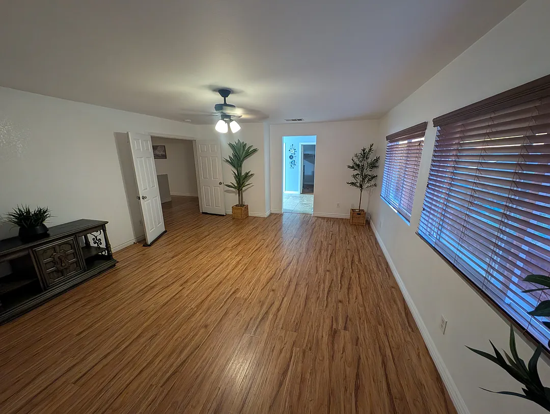 Private Master Room With Bath in Hemet, CA — Photo 3