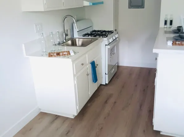 8657 Balboa Blvd #3, Northridge, CA 91325