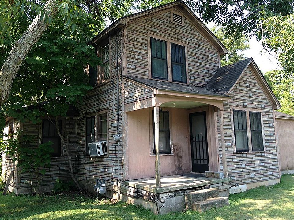 1st image of 318 E Ahldag Ave