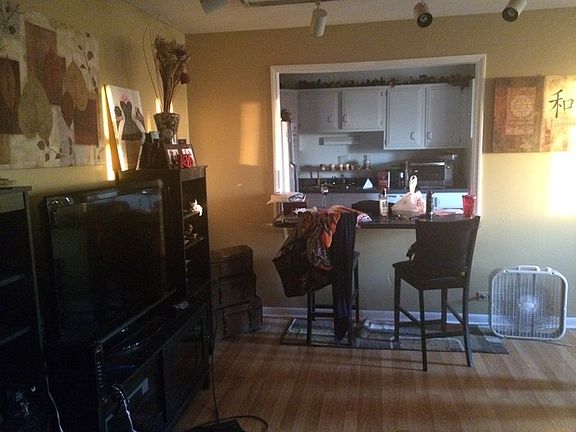 5th image of 4350 W Ford City Dr Unit B1-105