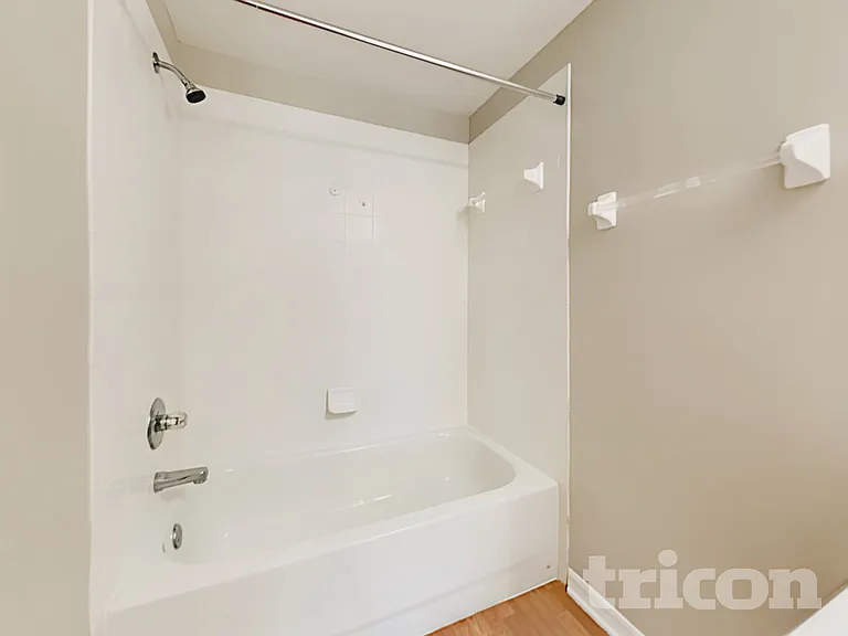 10211 Summerview Cir — Photo 14