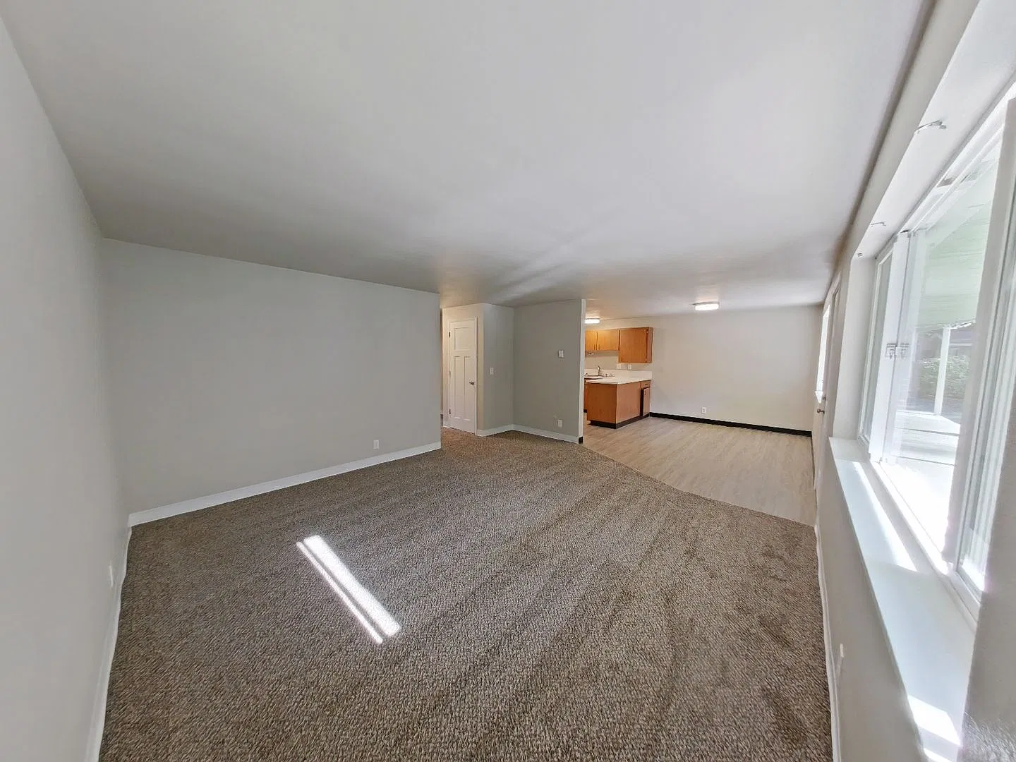 Frontier Terrace — Photo 3