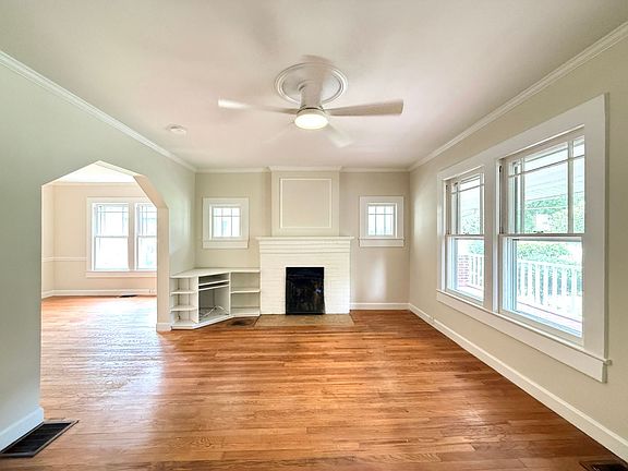 4th image of 103 Tabor St