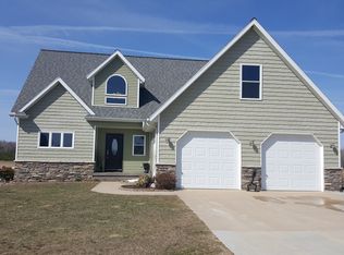 21480 22 Mile Rd, Paris, MI 49338