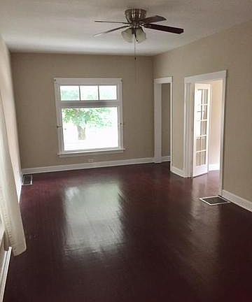 4th image of 828 Elgin Ave