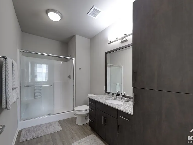 The Vue Luxury Apartments — Photo 16