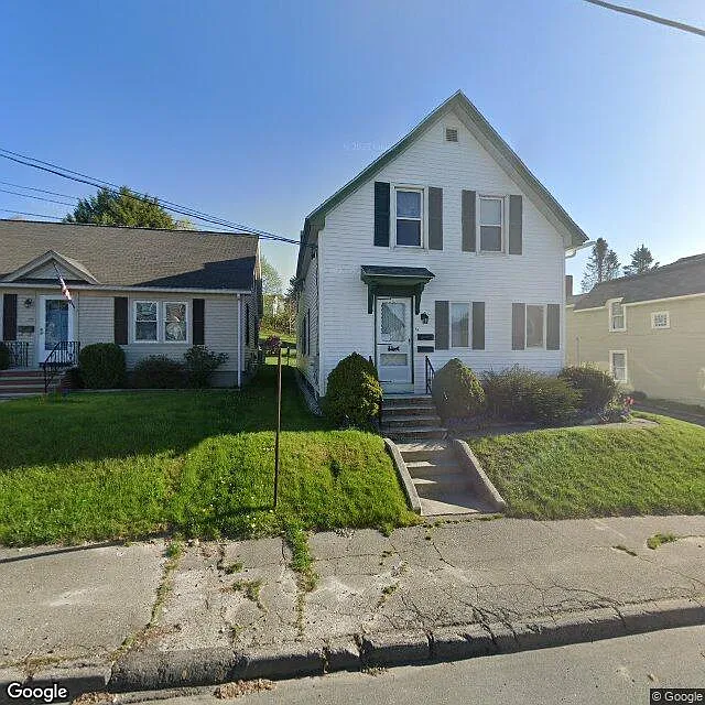 2-Bedroom Apartment for Rent in Augusta, ME — Photo 1