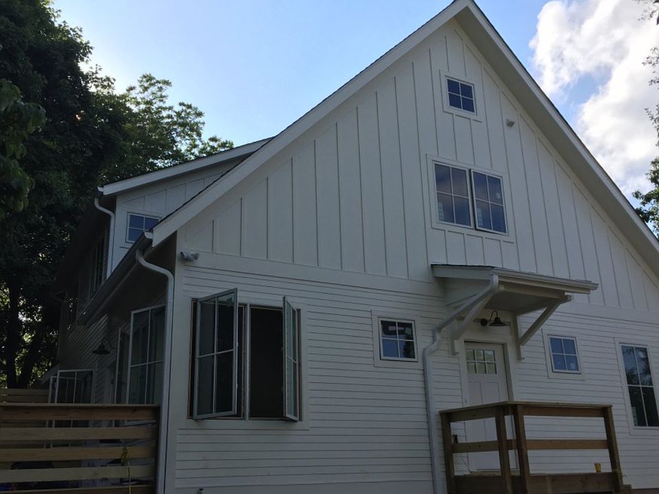 Exterior 601 MLK 7/8