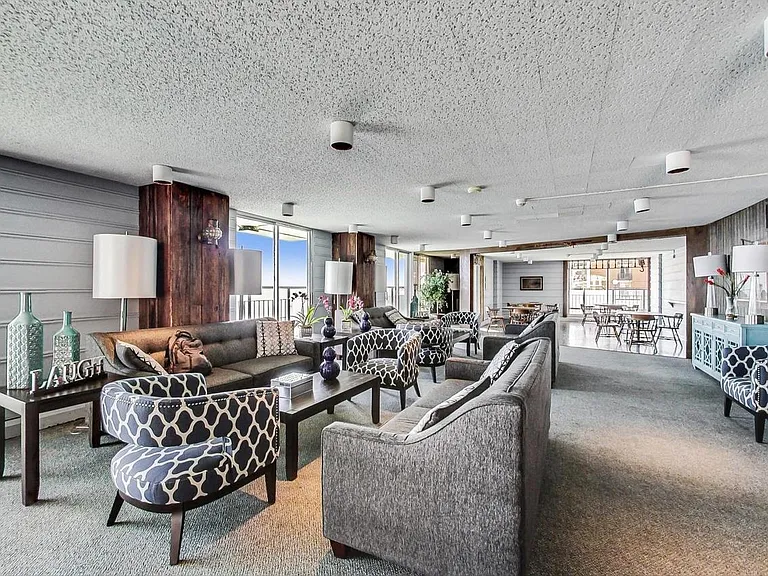 6033 N Sheridan Rd #14D — Photo 41