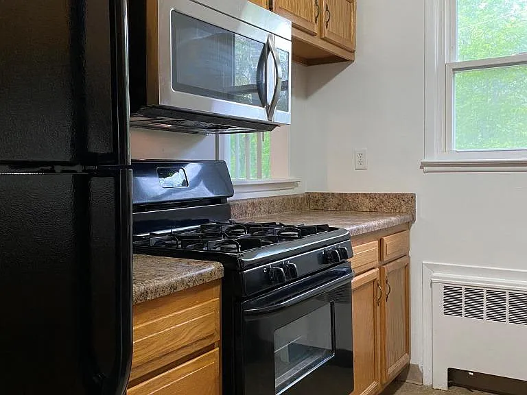 Riverhill Apartments — Photo 52