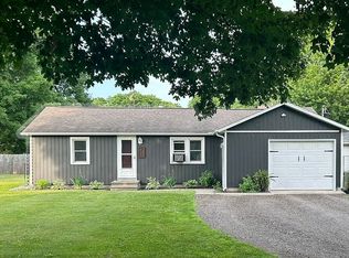 312 N Cedar St, Schoolcraft, MI 49087