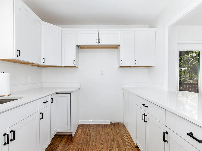 724 Rose Dr — Photo 13
