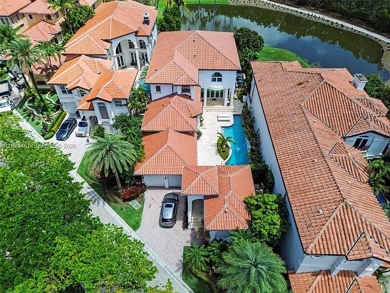 13689 Deering Bay Dr — Photo 12
