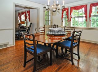 20 Pinecrest Rd, Ho Ho Kus, NJ 07423