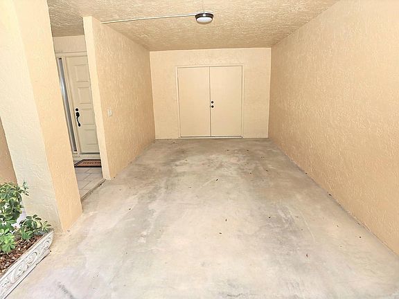 3rd image of 5920 Forest Grove Dr APT 1