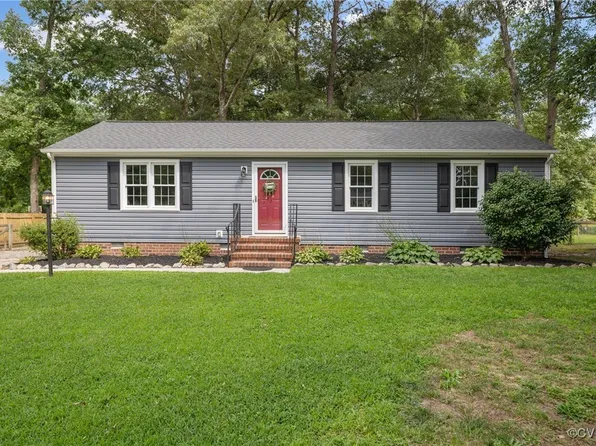 19709 White Fawn Dr, South Chesterfield, VA 23803