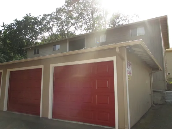 Downstairs Two Bedroom Apartment with Garage, 3351 Willow Ct SE, Salem, OR 97302