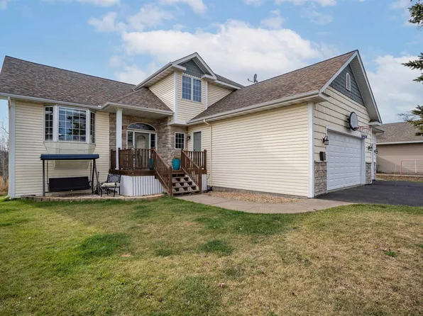 714 Creekside Cir, Duluth, MN 55811