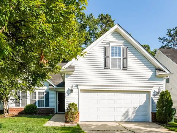329 Braxman Ln, Holly Springs, NC 27540