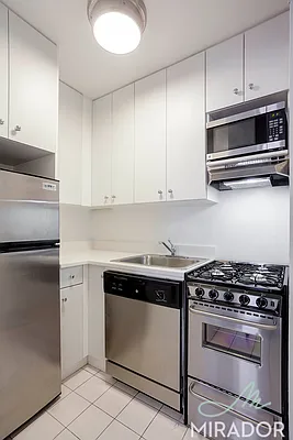 Rented by Mirador Real Estate | media 50