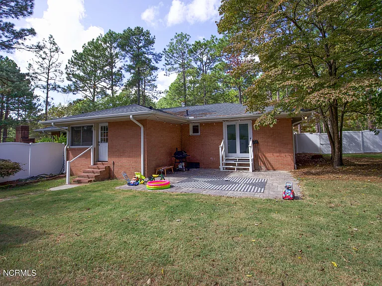 1000 Robinwood Rd — Photo 62