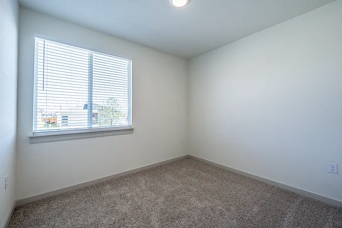 13708 Lubeck Dr — Photo 16