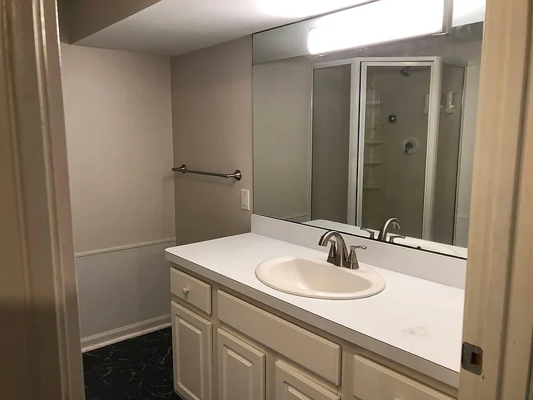 161 Elm St — Photo 35