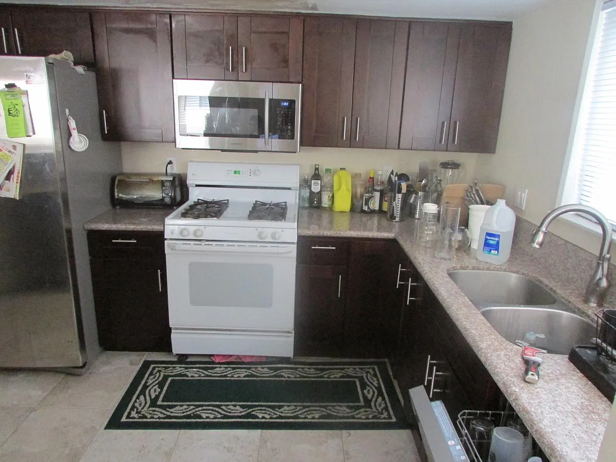 2 bed, 2.5 bath, 1341 sqft, $3,300 — Photo 1