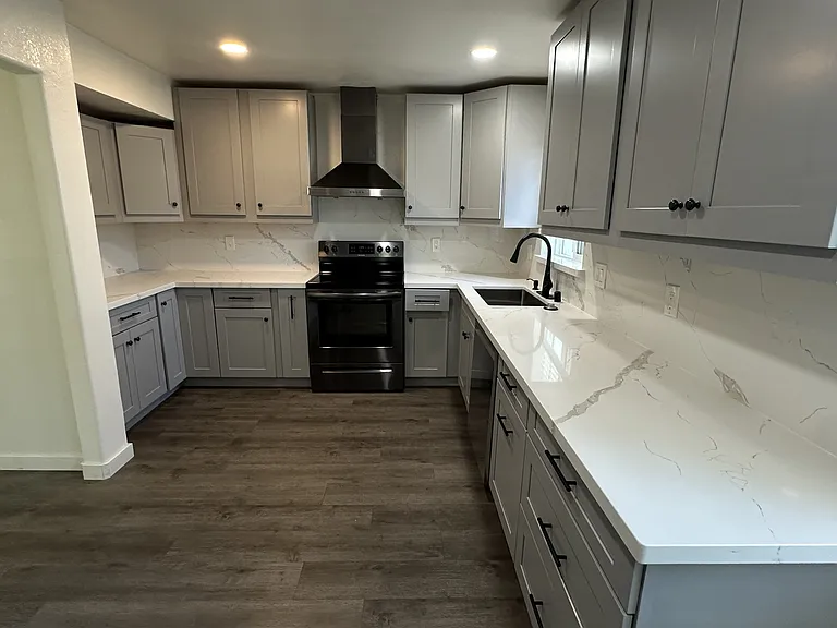 2156 Carlmont Dr #3 — Photo 8