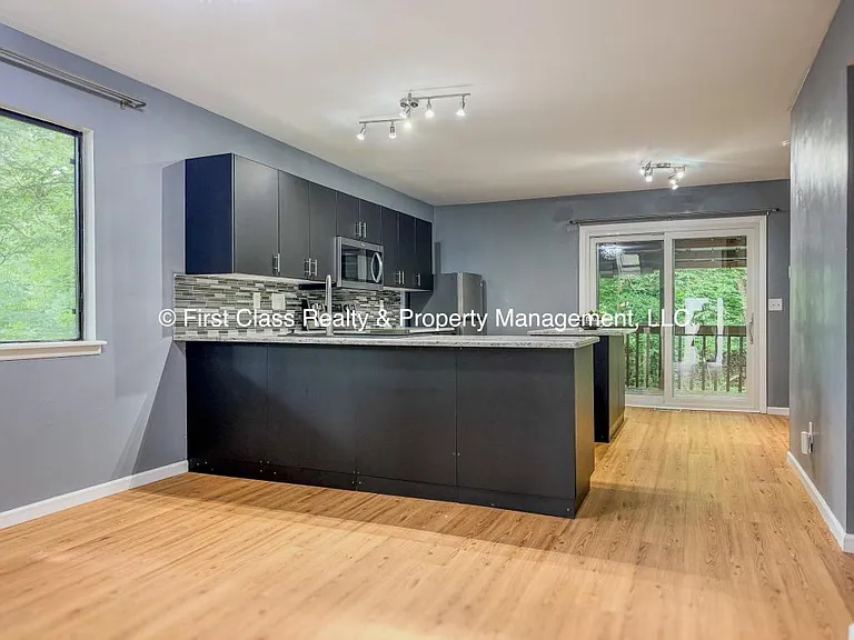 8015 Tiburon Cir — Photo 8