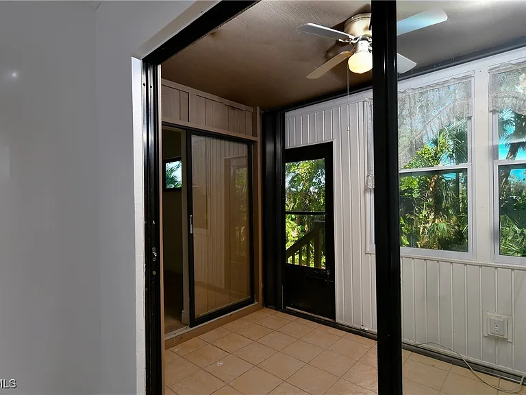 17502 Island Inlet Ct — Photo 15
