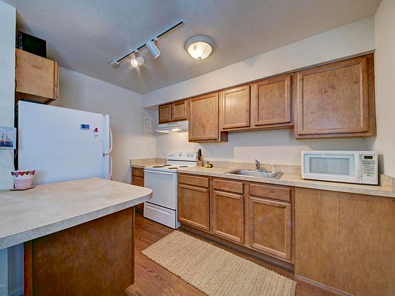 4th image of 1473 S Atlantic Ave APT 2