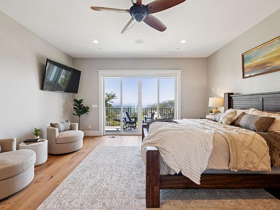 4th image of 3882 Royal Manor Place